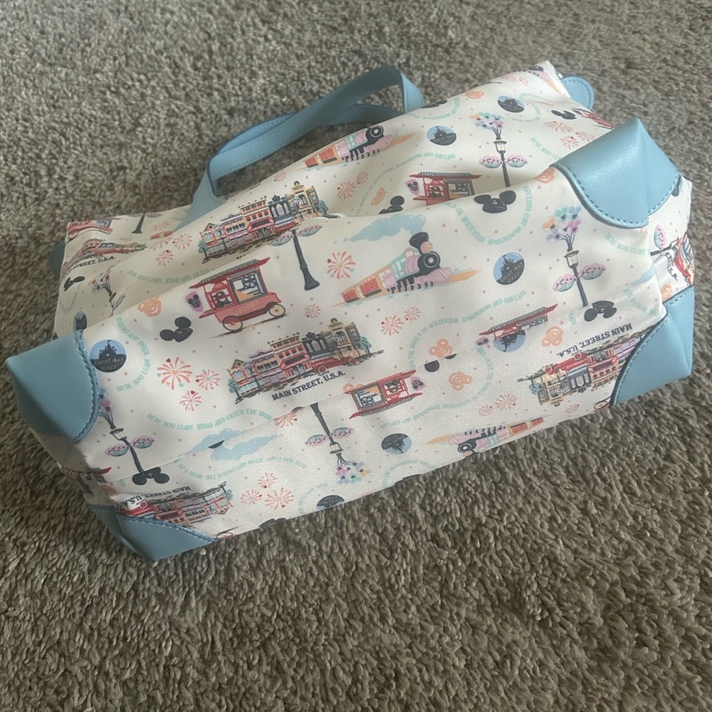 BNWT Stoney Clover Lane x Disney Parks Main Street USA Pouchette 03 - Picture 7 of 11